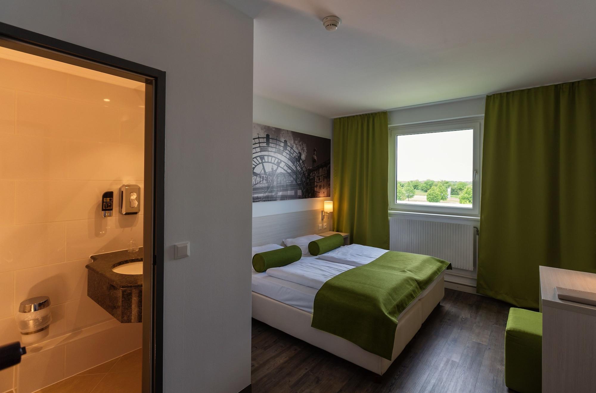 Lifehotel Vienna Airport Fischamend Bagian luar foto
