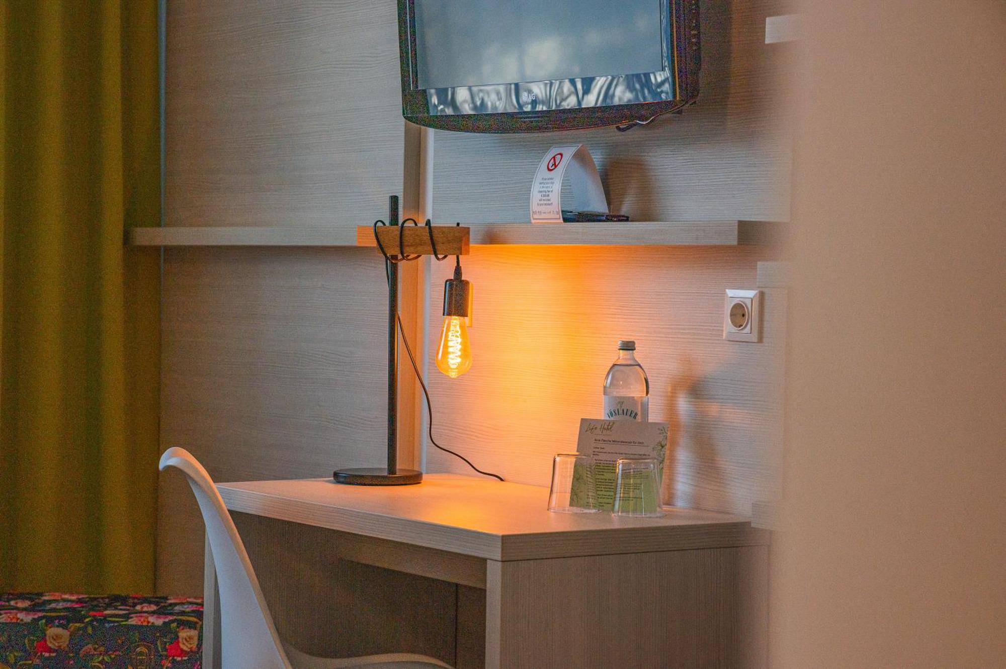 Lifehotel Vienna Airport Fischamend Bagian luar foto