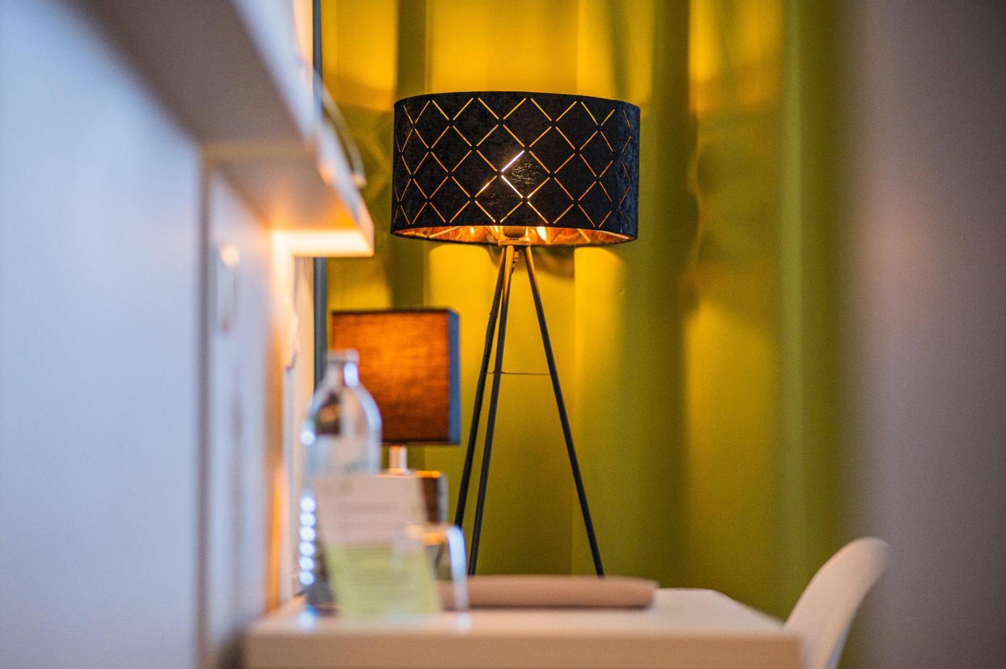 Lifehotel Vienna Airport Fischamend Bagian luar foto
