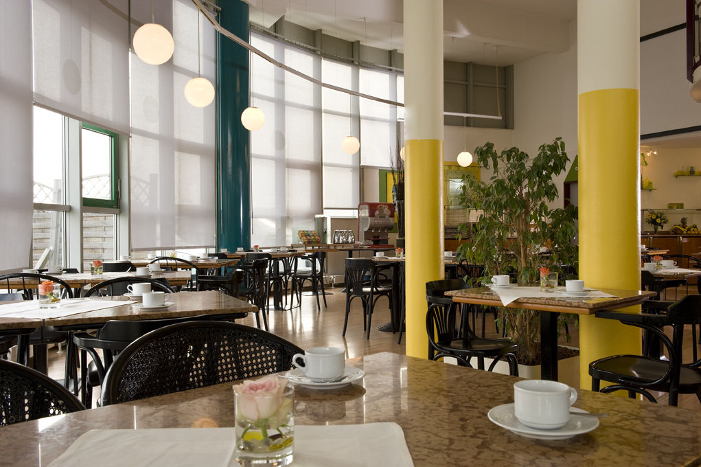 Lifehotel Vienna Airport Fischamend Bagian luar foto